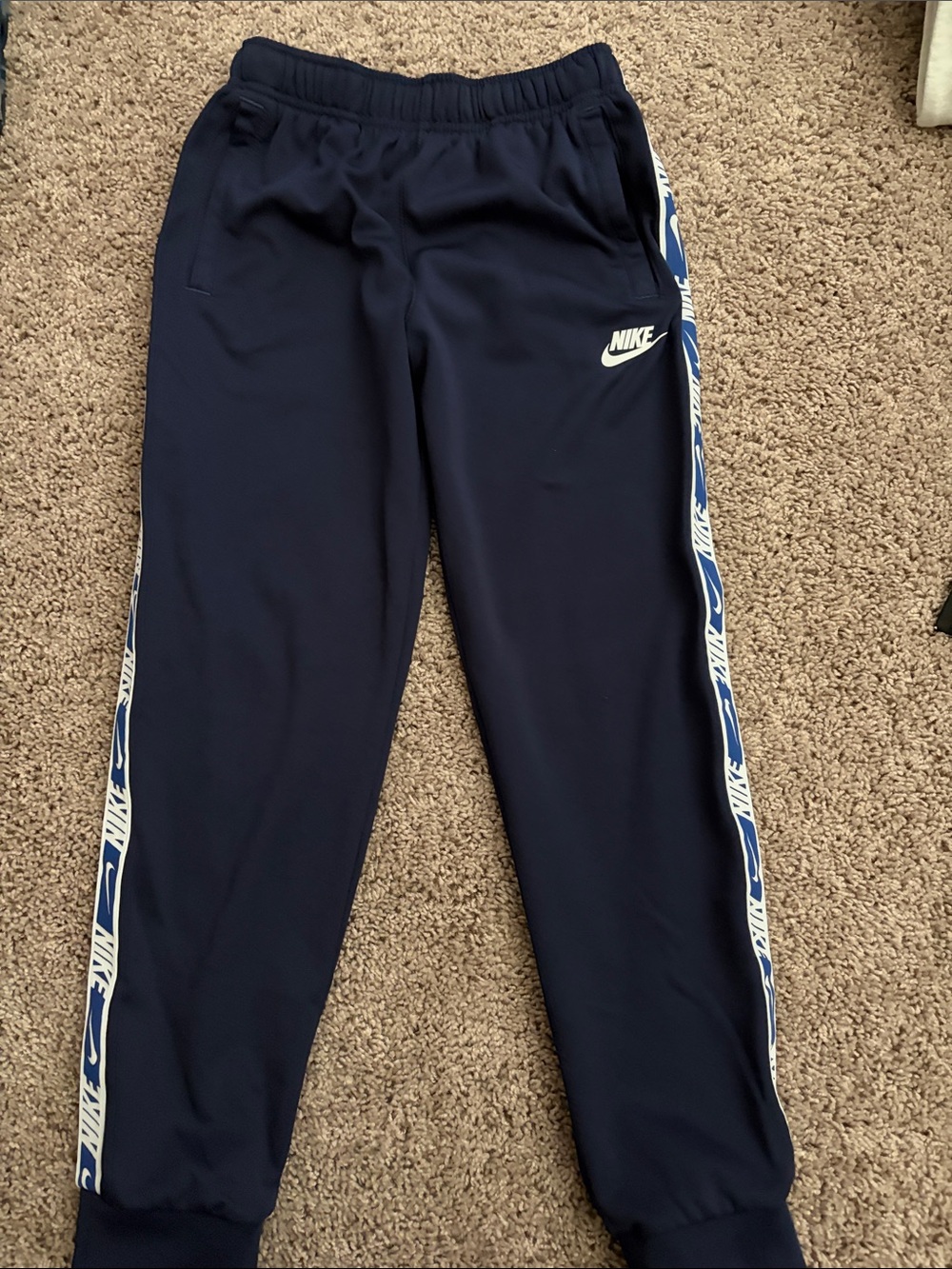 Nike Kids Navy Joggers and hoodie sweatsuit w